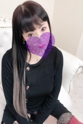 瀬名綾