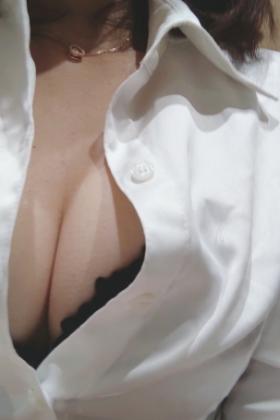足立いろは