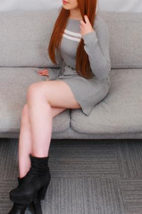 白咲　える