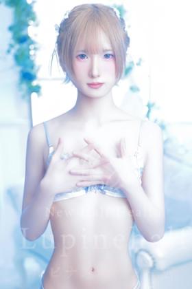 美月るる